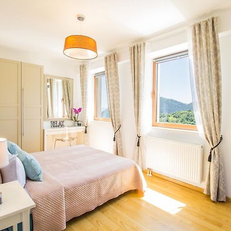Seasons Mountain Suite Braşov Exteriör bild