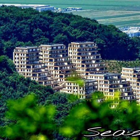 Seasons Mountain Suite Braşov Exteriör bild