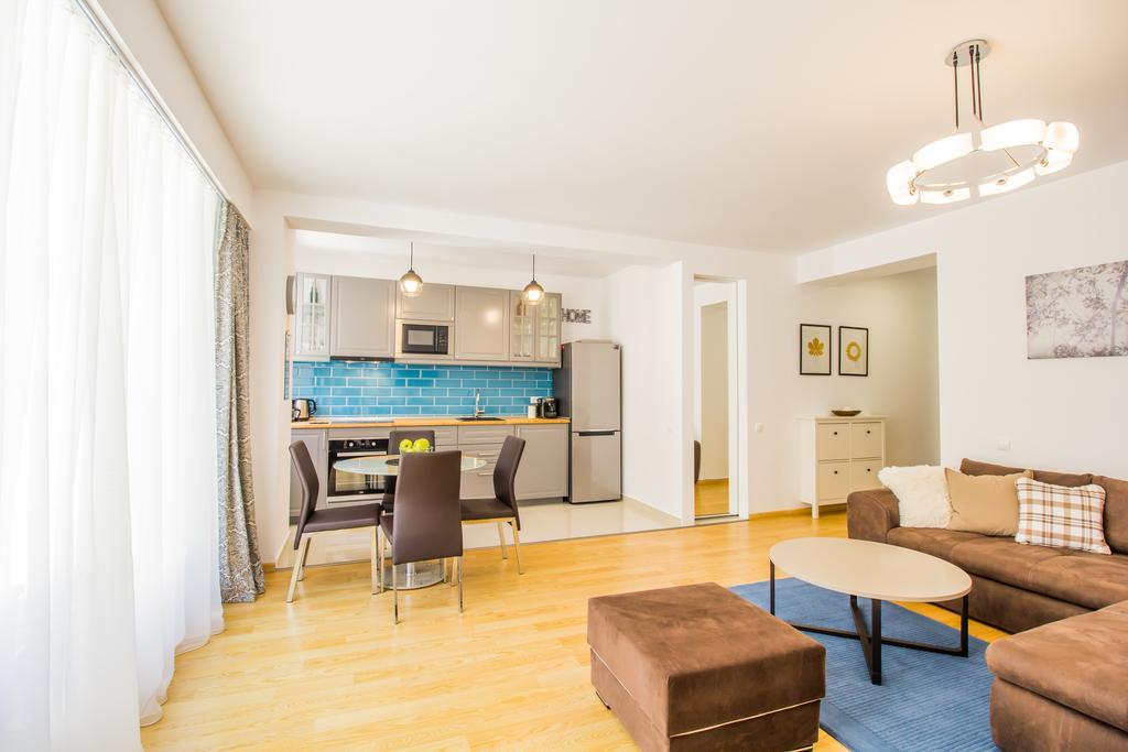 Seasons Mountain Suite Braşov Exteriör bild