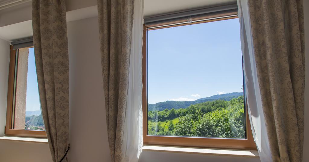 Seasons Mountain Suite Braşov Exteriör bild